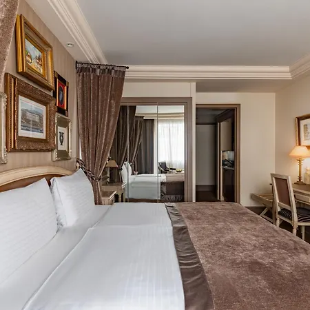 Royal Manotel-3