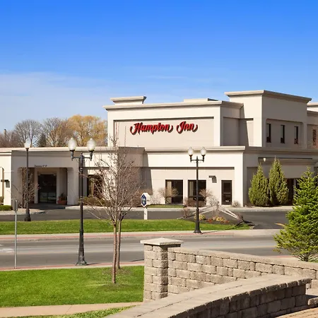 Hampton Inn Geneva-3